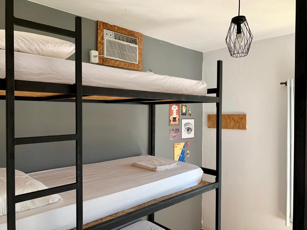 A Coroa Hostel & Suites Арраял-ду-Кабу Екстер'єр фото