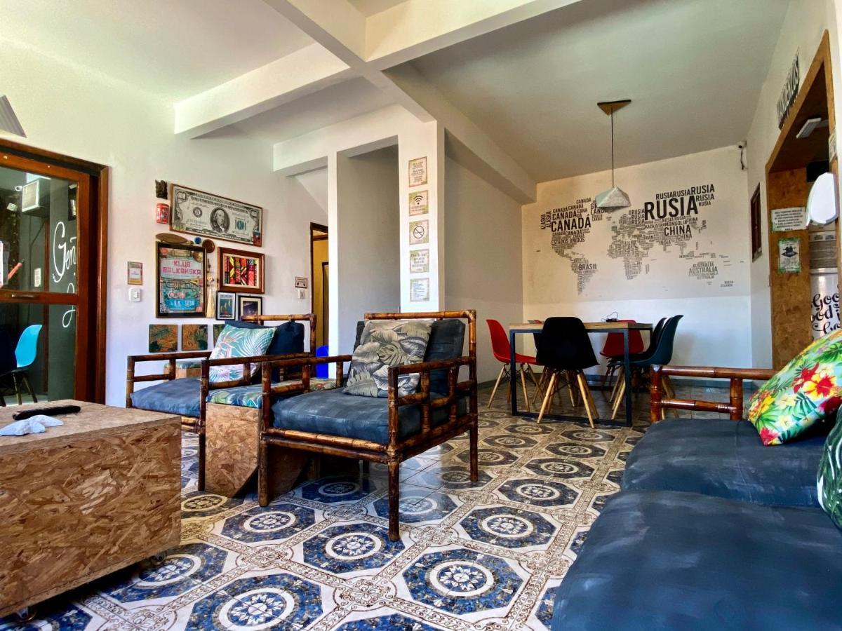 A Coroa Hostel & Suites Арраял-ду-Кабу Екстер'єр фото