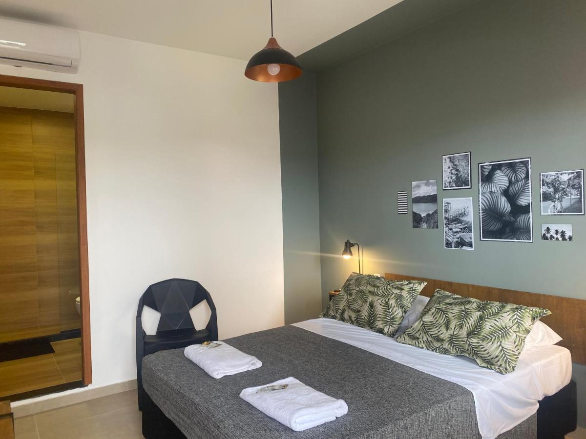 A Coroa Hostel & Suites Арраял-ду-Кабу Екстер'єр фото