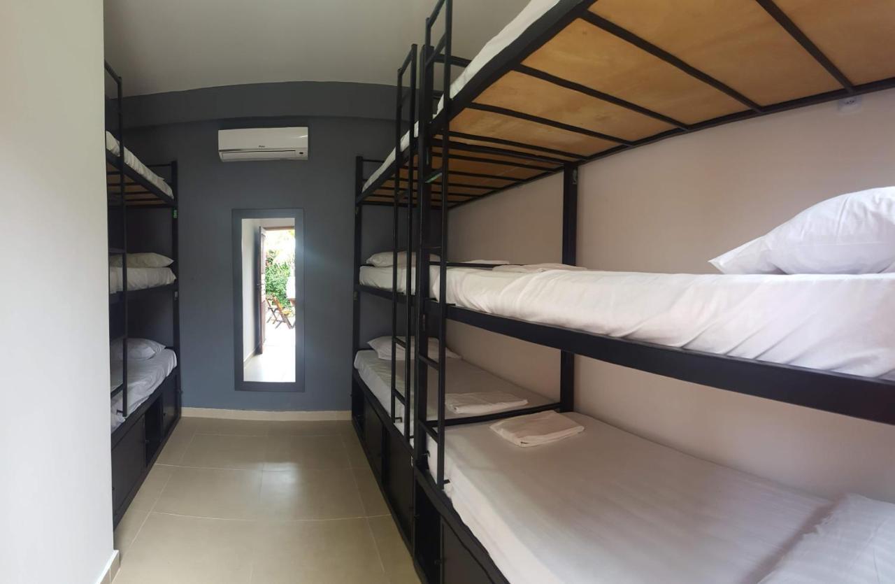A Coroa Hostel & Suites Арраял-ду-Кабу Екстер'єр фото